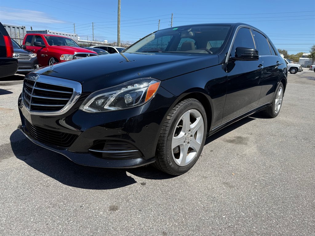 2014 Mercedes-Benz E-Class's photo