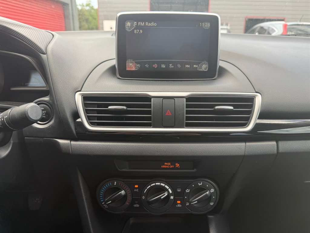 2016 Mazda MAZDA3 i Sport - Photo 13